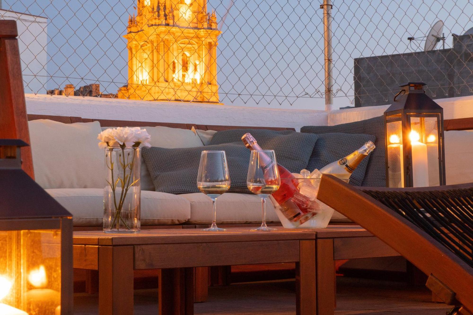 شقة C89 - Luxurious Penthouse With Private Terrace مالقة المظهر الخارجي الصورة