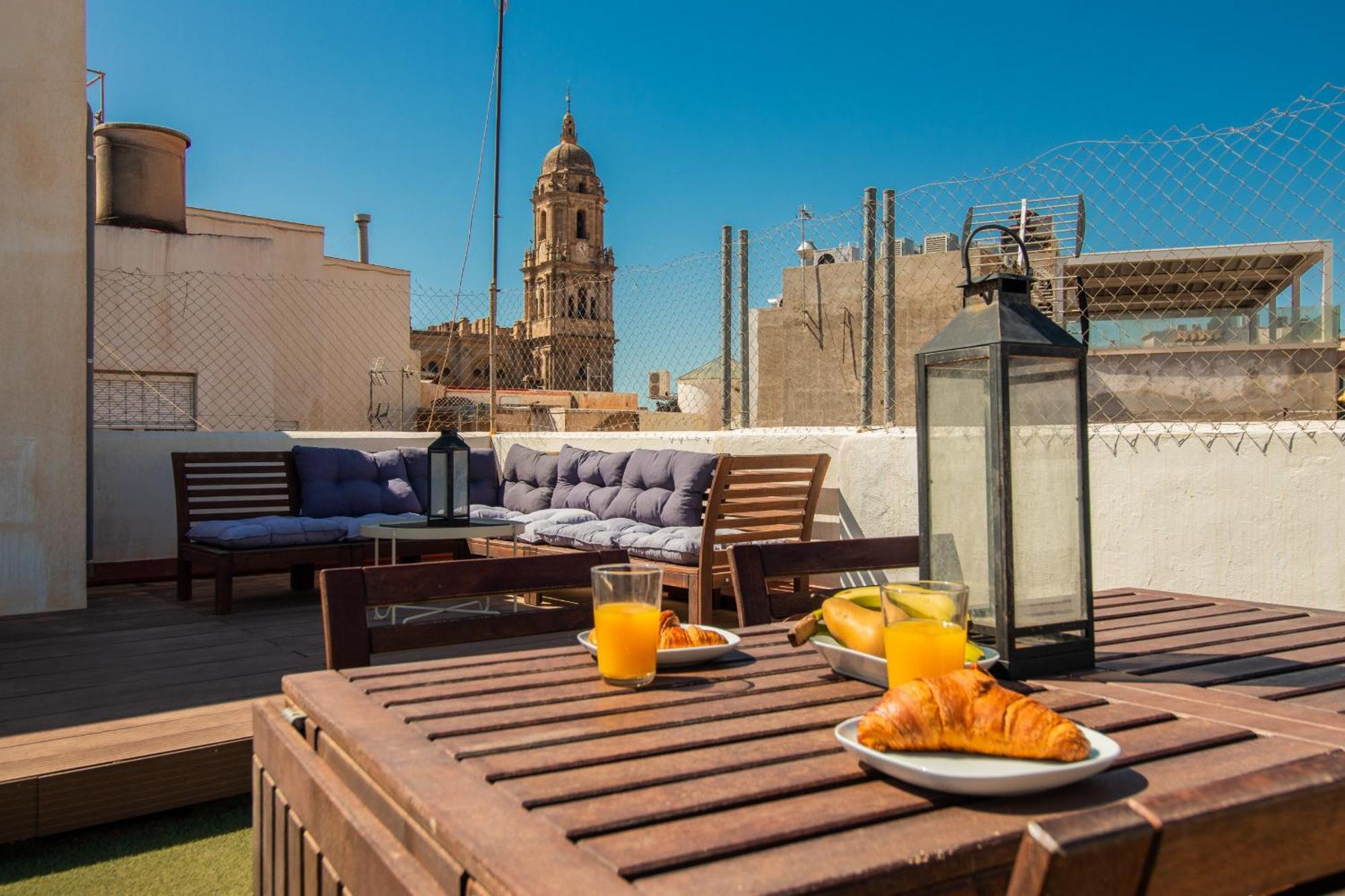 شقة C89 - Luxurious Penthouse With Private Terrace مالقة المظهر الخارجي الصورة